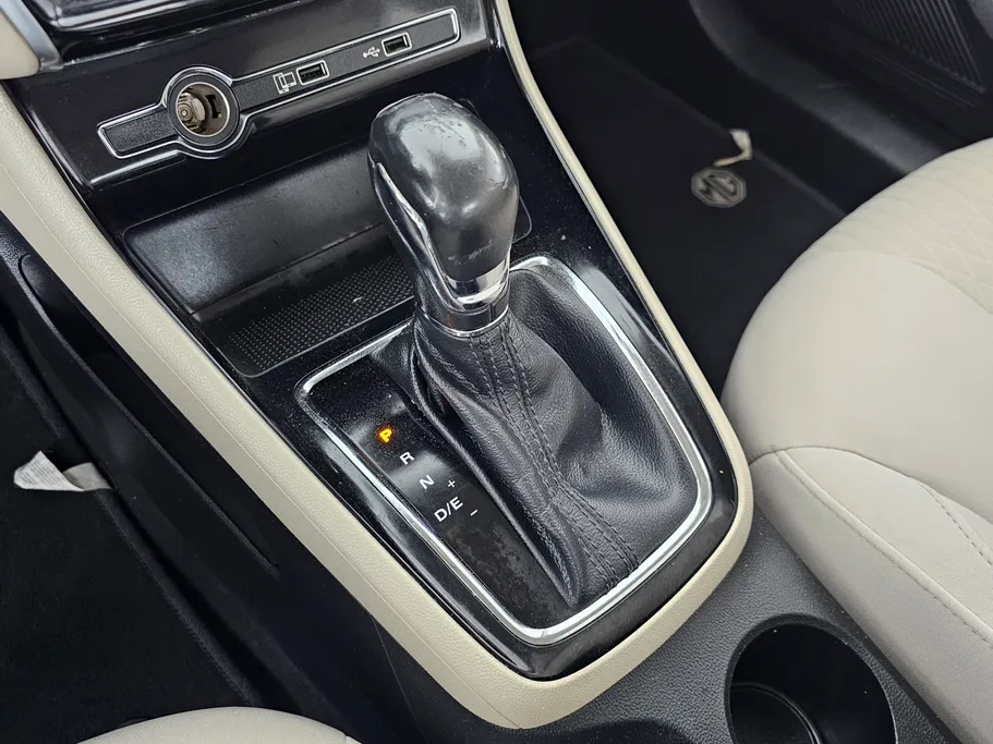 2022 ام جي 5 COM 