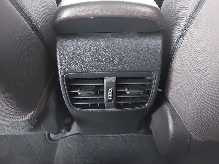 تويوتا كورولا XLI 2024 