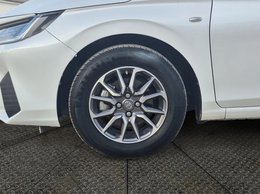 تويوتا يارس Y 2024 