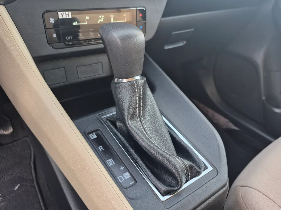 تويوتا يارس Y 2024 