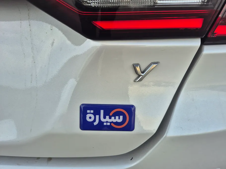 تويوتا يارس Y 2024 