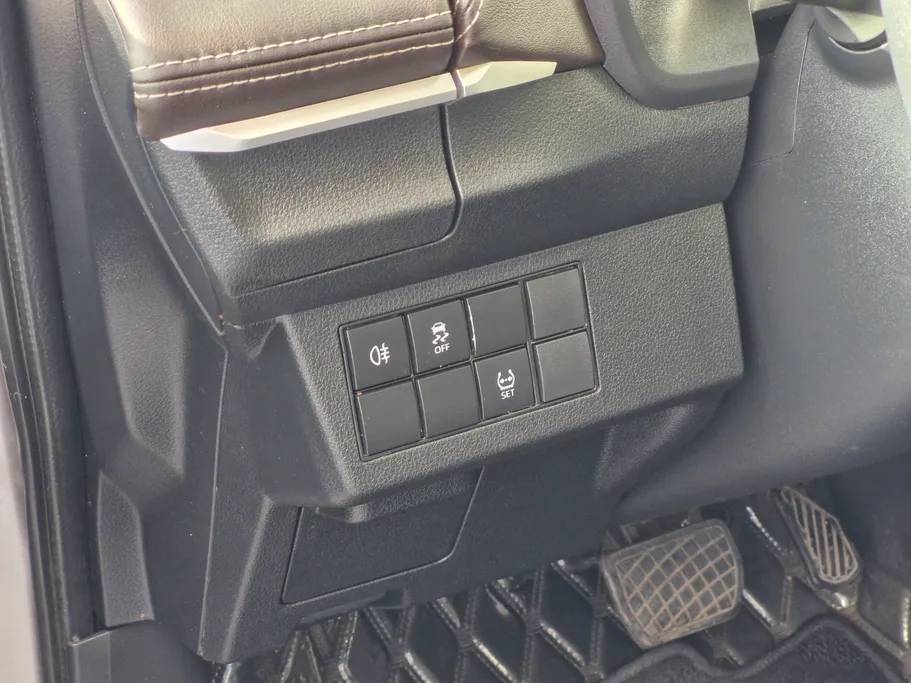 2024 Toyota Yaris  Y 