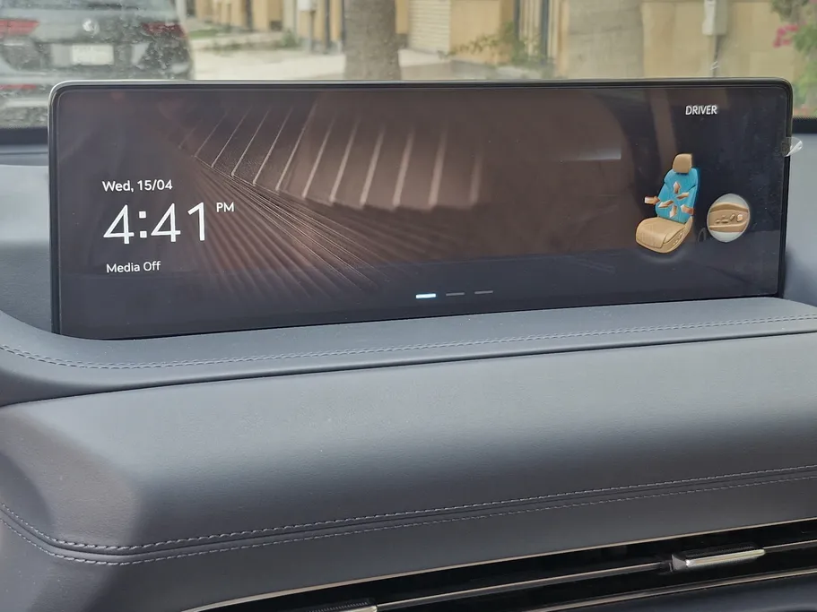 2024 Genesis GV80 Royal 