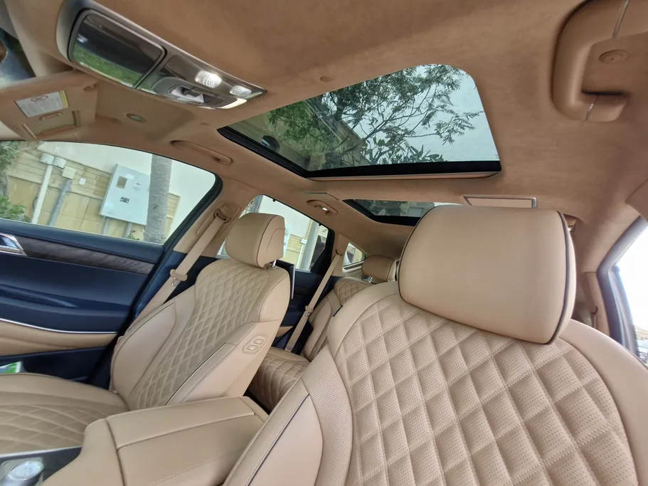 2024 Genesis GV80 Royal 