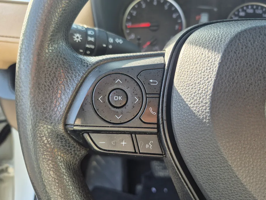 تويوتا راف فور LE 2023 