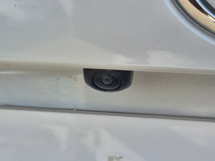 تويوتا راف فور LE 2023 