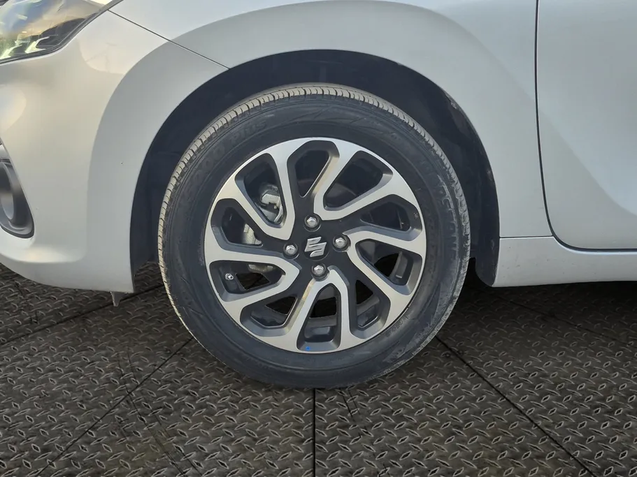 2024 سوزوكي Baleno GLX 