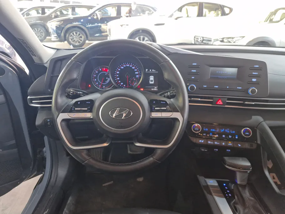 هيونداي أفانتي  2021 