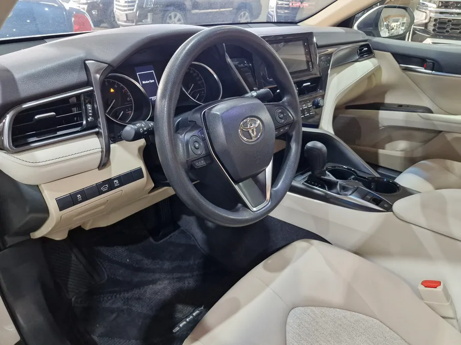 تويوتا كامري LE STD 2023 