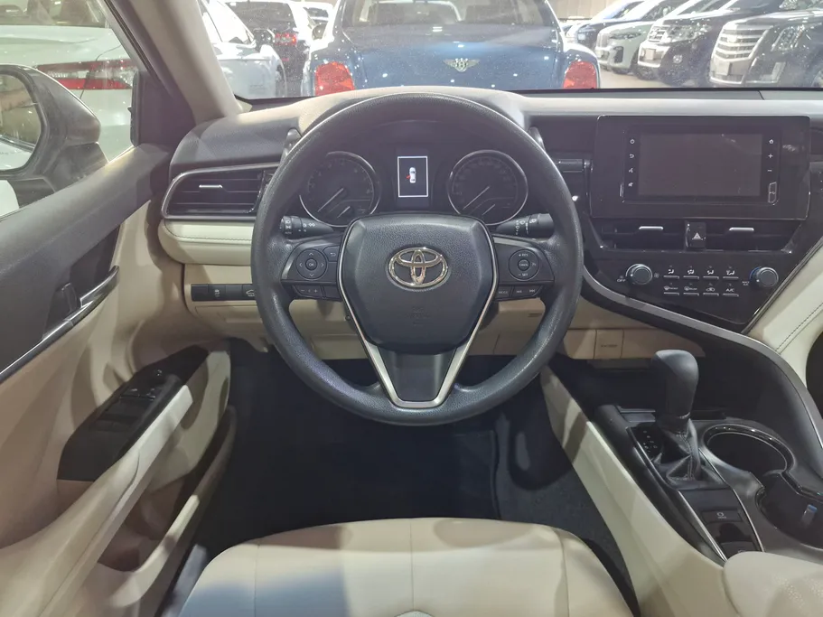 تويوتا كامري LE STD 2023 