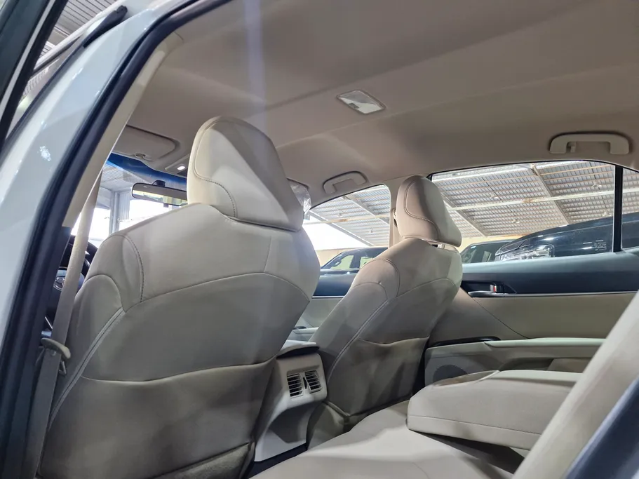 تويوتا كامري LE STD 2023 