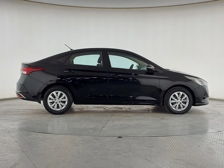 2022 Hyundai Accent Smart 