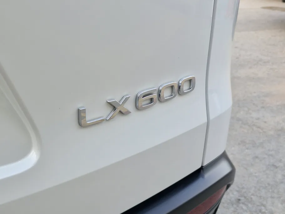 2023 Lexus LX 600 BB Elite 