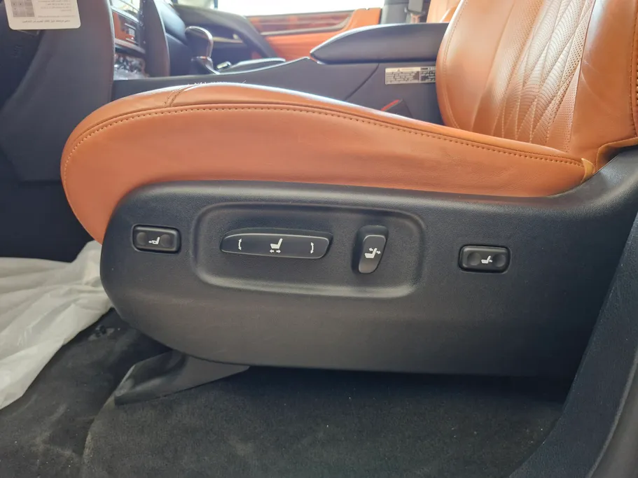 لكزس LX 570 S 2020 