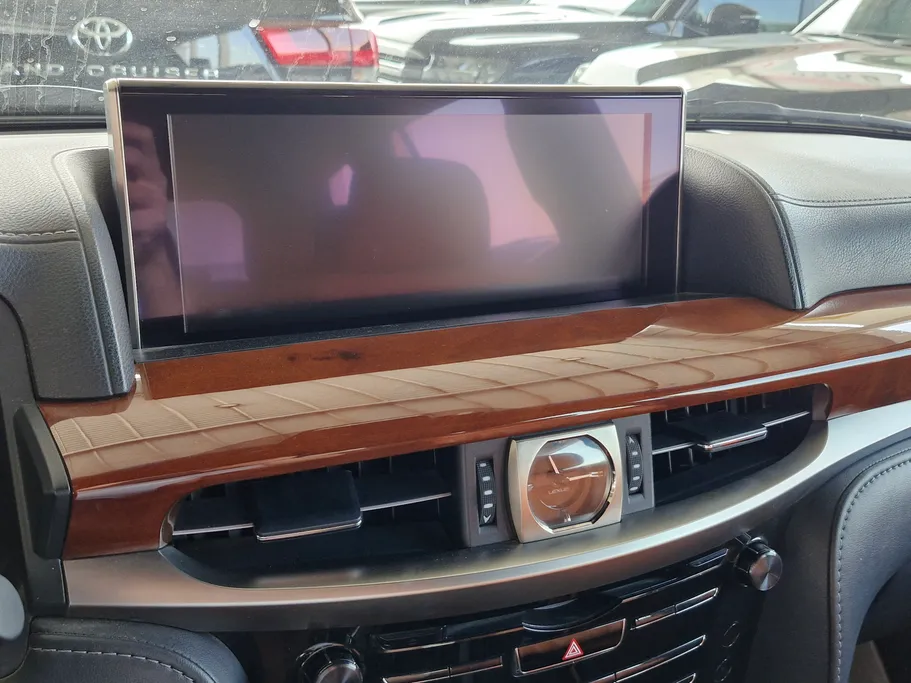 لكزس LX 570 S 2020 