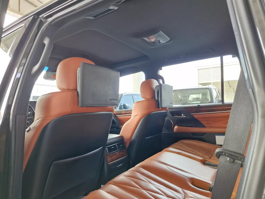 لكزس LX 570 S 2020 