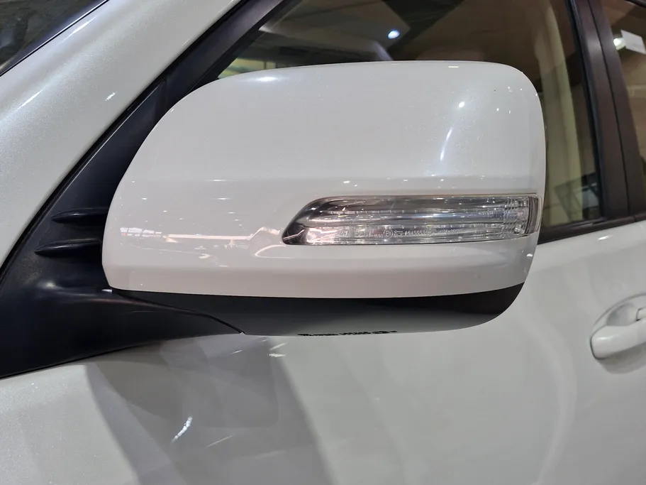 تويوتا برادو TXL1 2023 