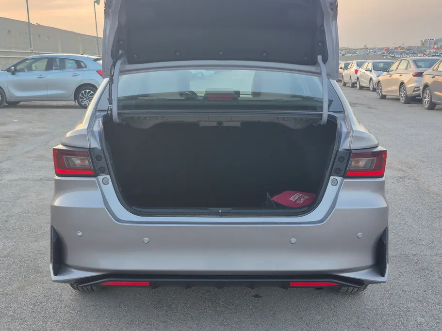 2024 Toyota Yaris  Y 