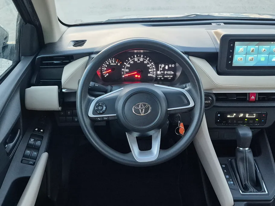 2024 Toyota Yaris  Y 