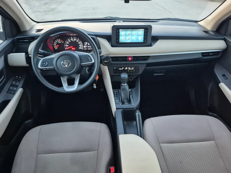 2024 Toyota Yaris  Y 