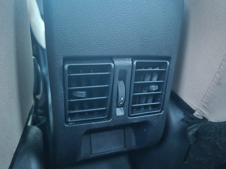 2024 Toyota Yaris  Y 