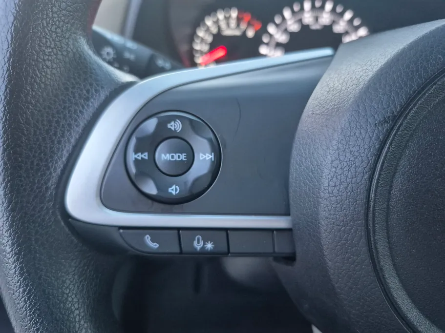 2024 Toyota Yaris  Y 