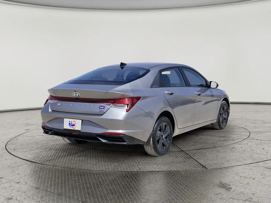 2023 Hyundai Elantra Smart 