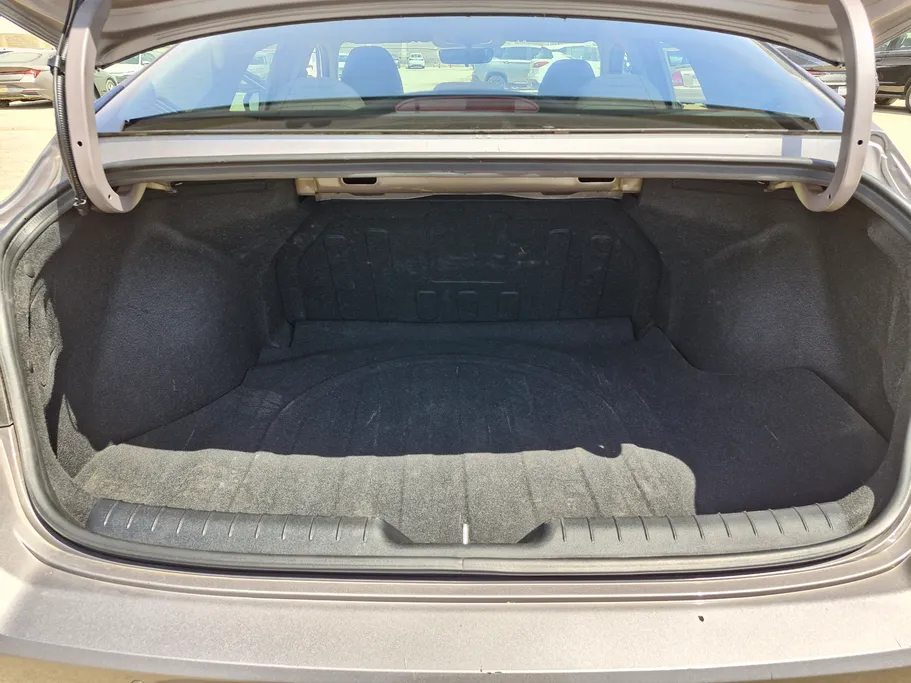2023 Hyundai Elantra Smart 