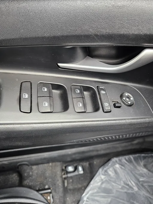 2023 Hyundai Elantra Smart 