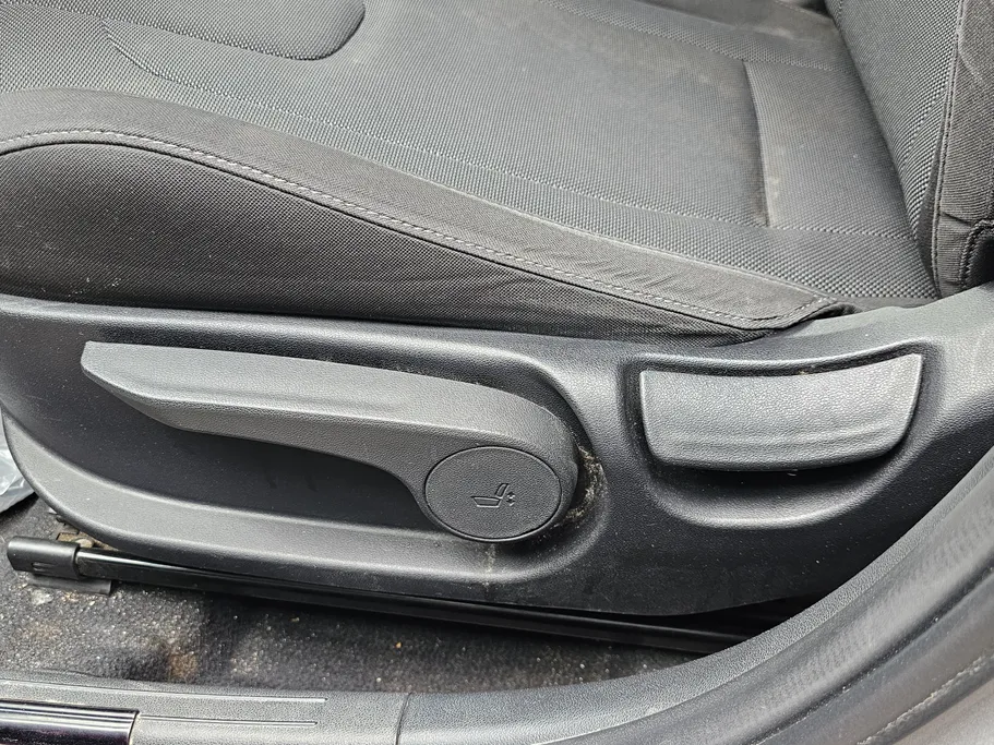 2023 Hyundai Elantra Smart 