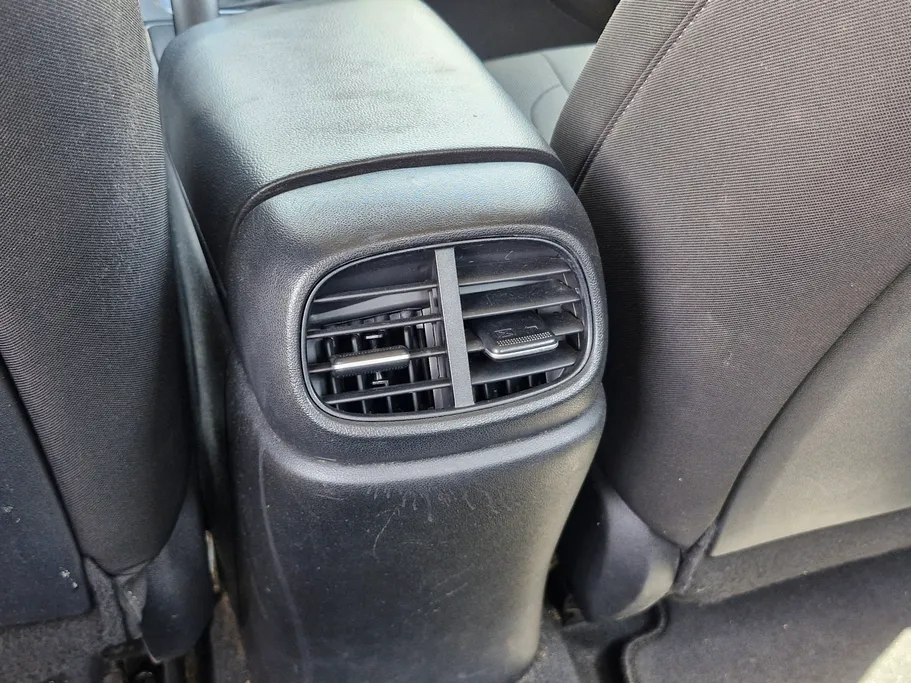 2023 Hyundai Elantra Smart 