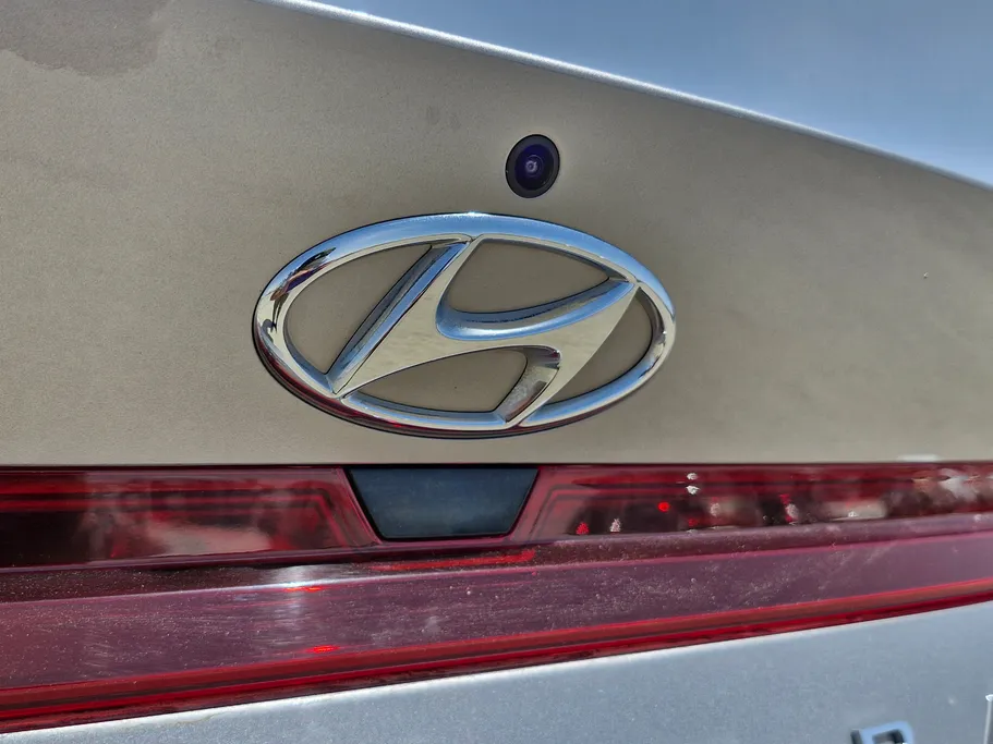2023 Hyundai Elantra Smart 