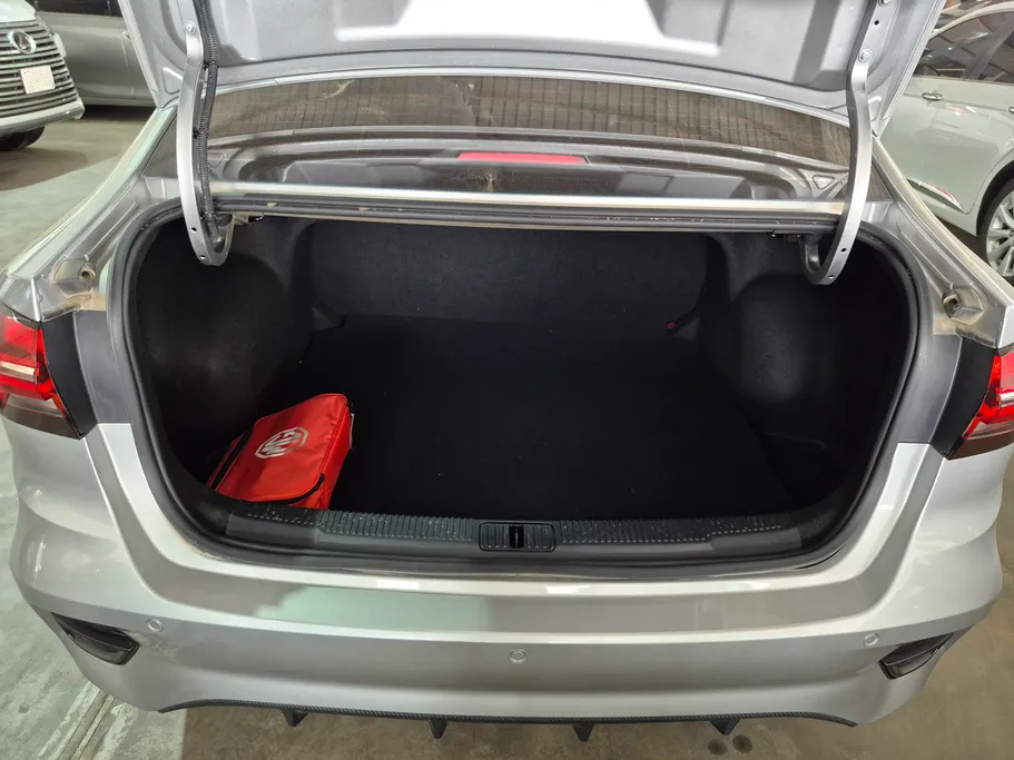 2025 MG 5 STD New Shape 