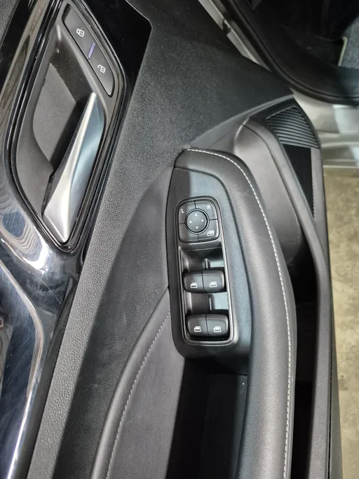 2025 MG 5 STD New Shape 