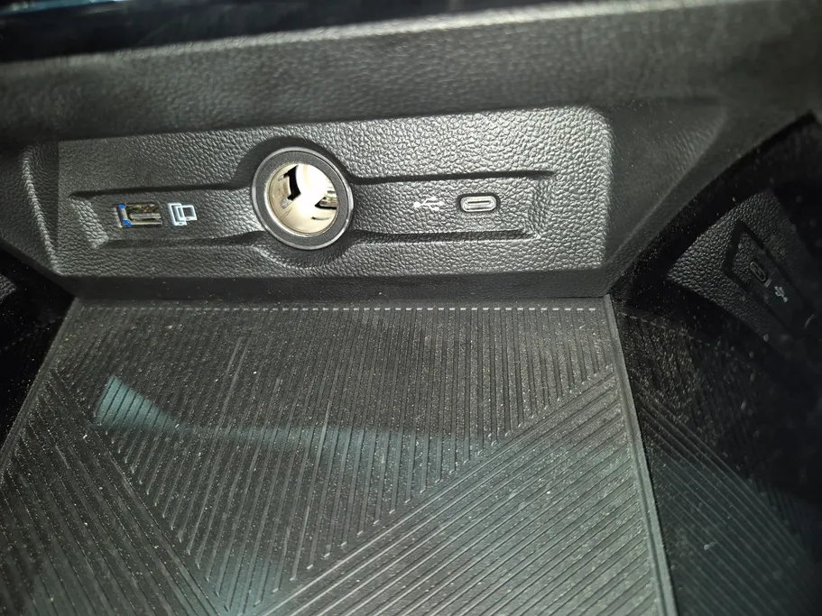 2025 MG 5 STD New Shape 