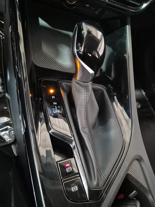 2025 MG 5 STD New Shape 