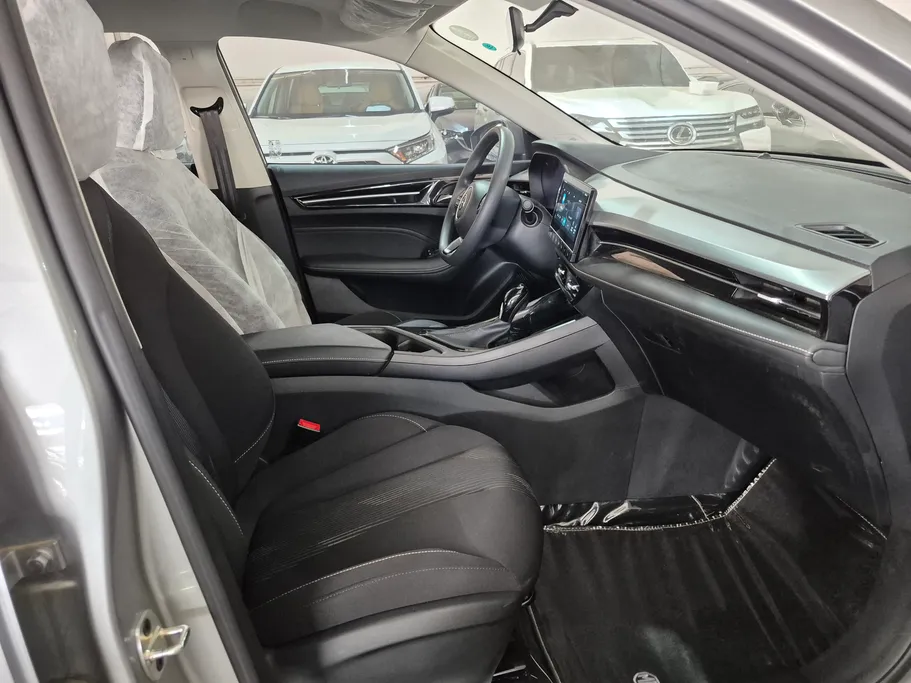 2025 MG 5 STD New Shape 