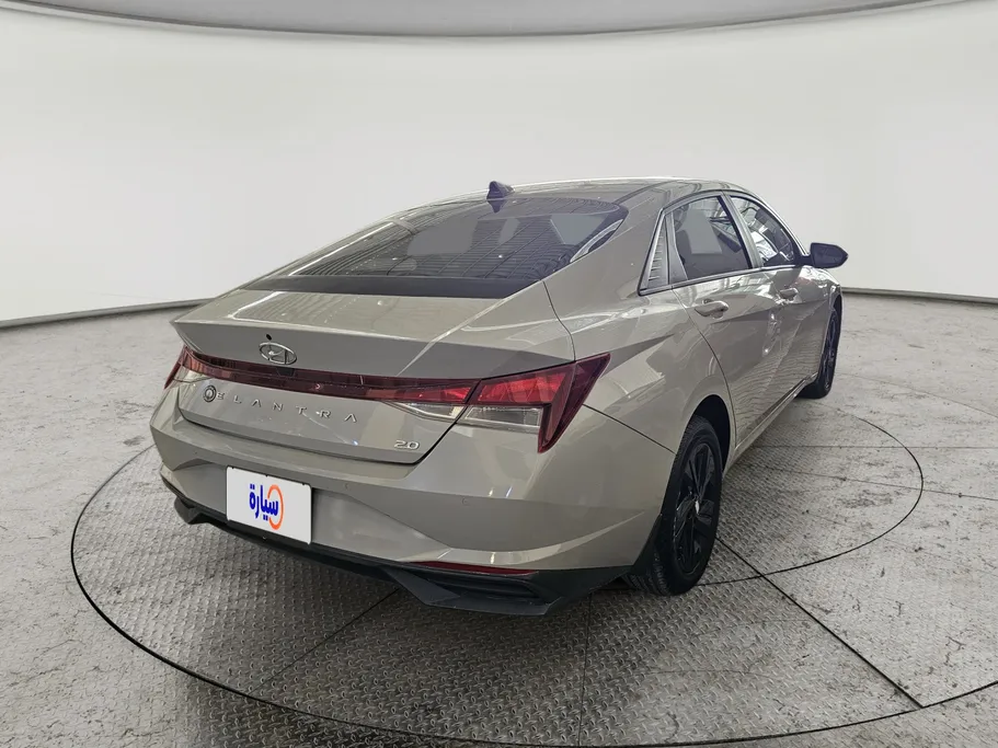 2023 Hyundai Elantra Smart 