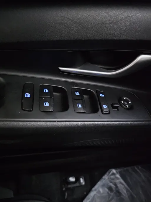 2023 Hyundai Elantra Smart 