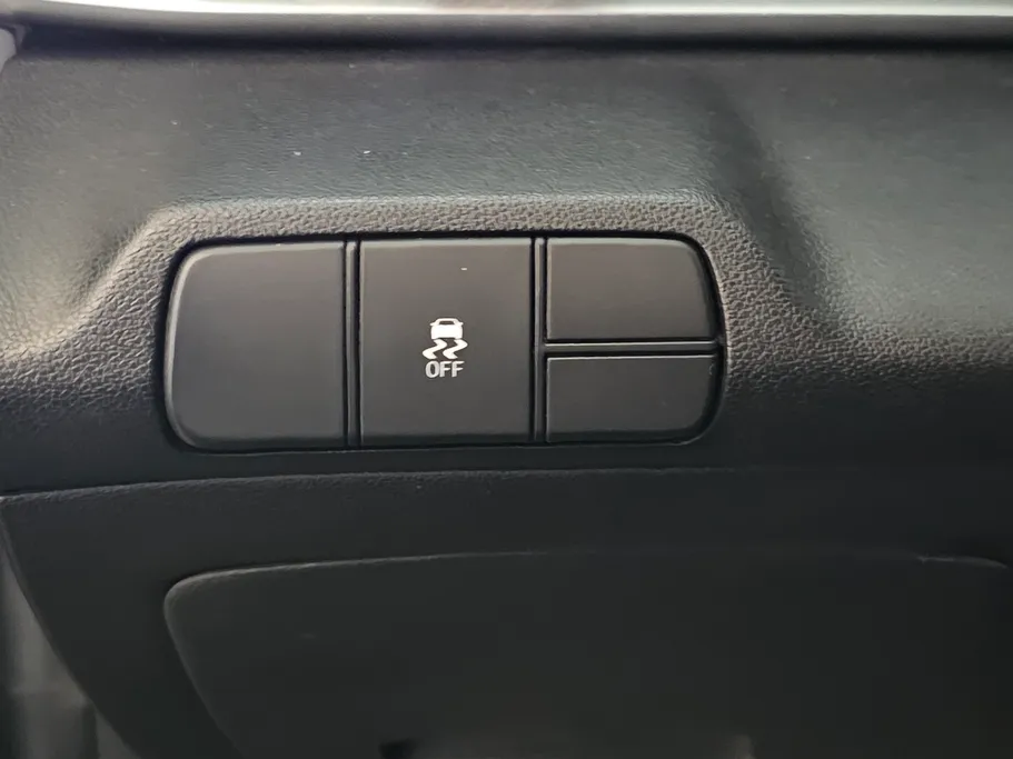 2023 Hyundai Elantra Smart 