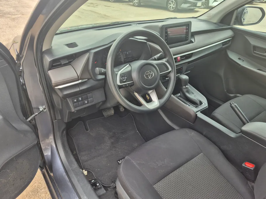 2024 تويوتا Yaris  Y 