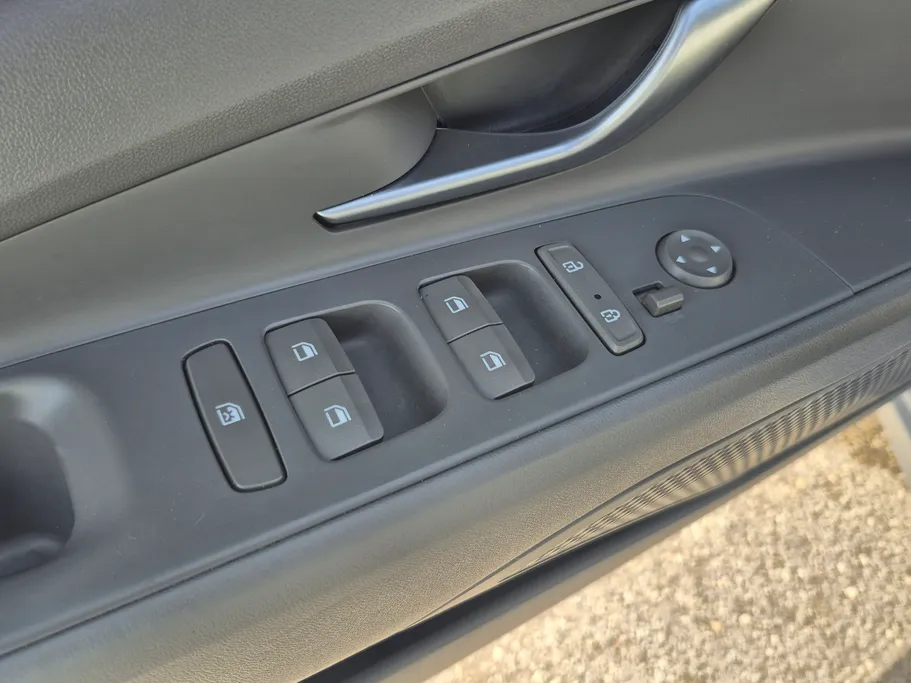 2023 Hyundai Elantra Fleet 