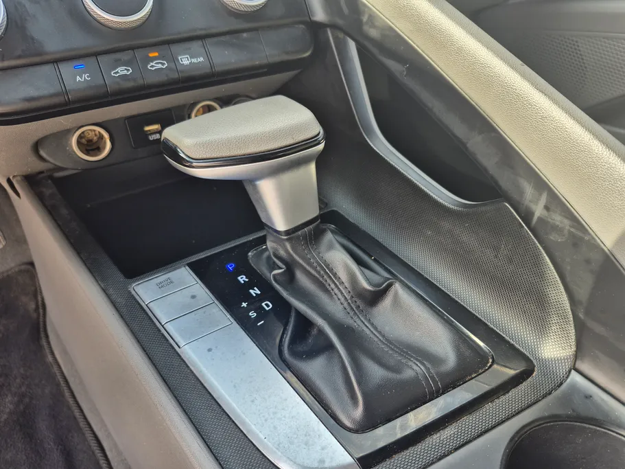 2023 Hyundai Elantra Fleet 