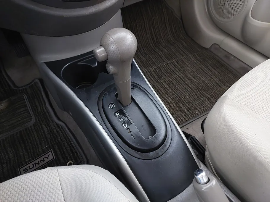 2023 Nissan Sunny SV Comfort 