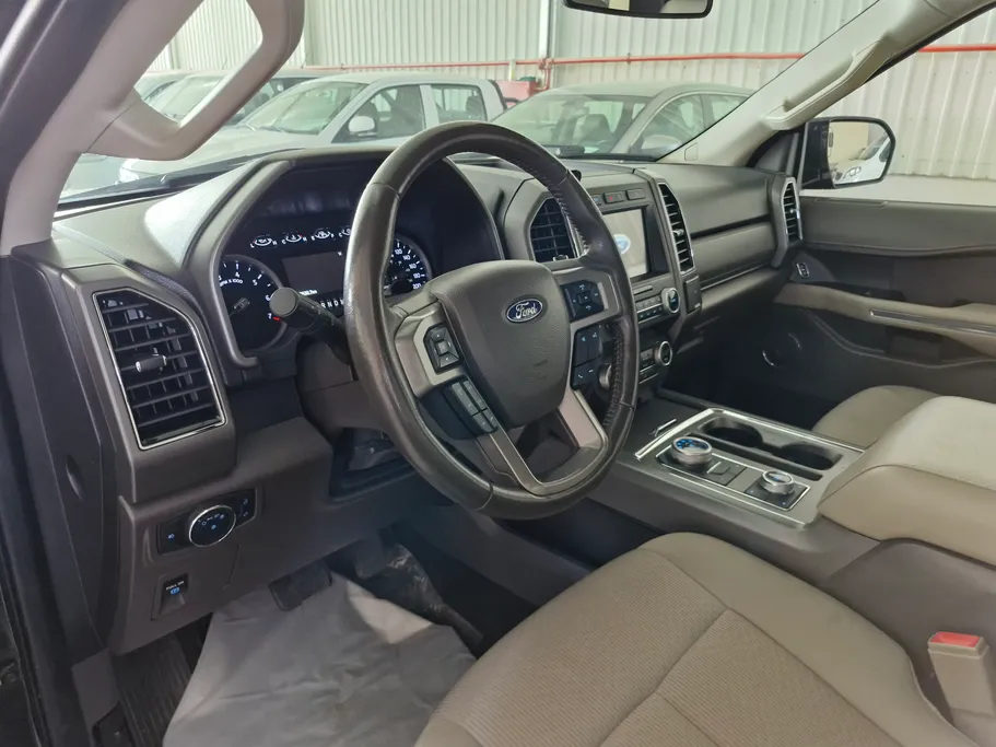 2021 Ford Expedition XLT 