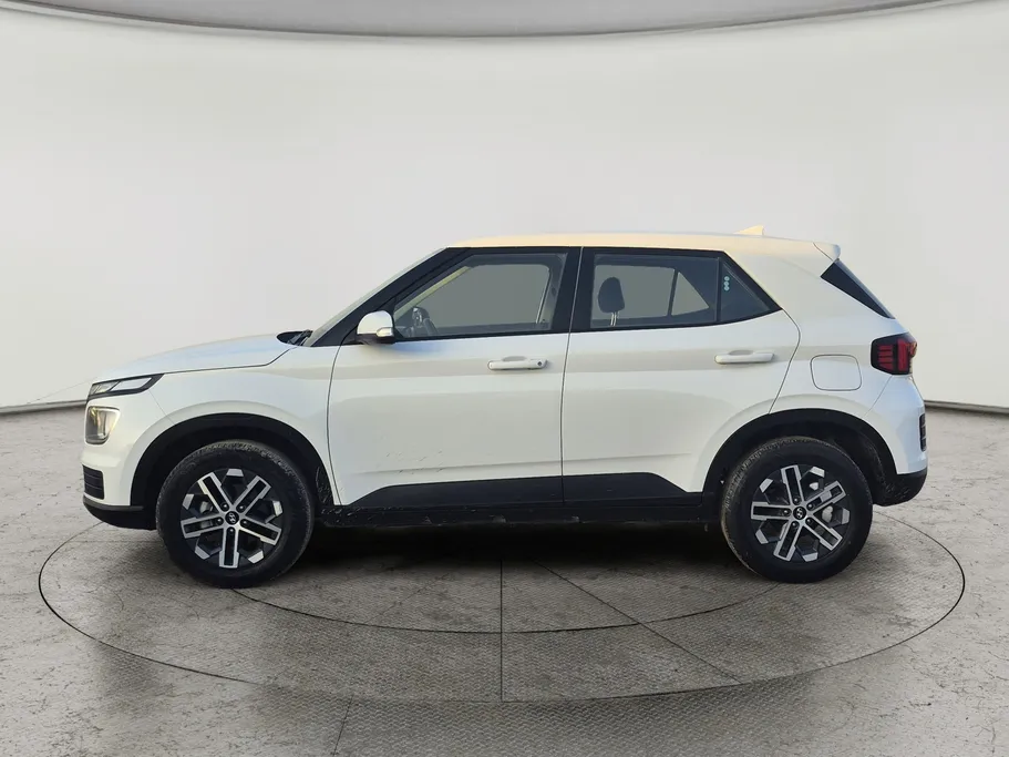 2025 Hyundai Venue Smart 