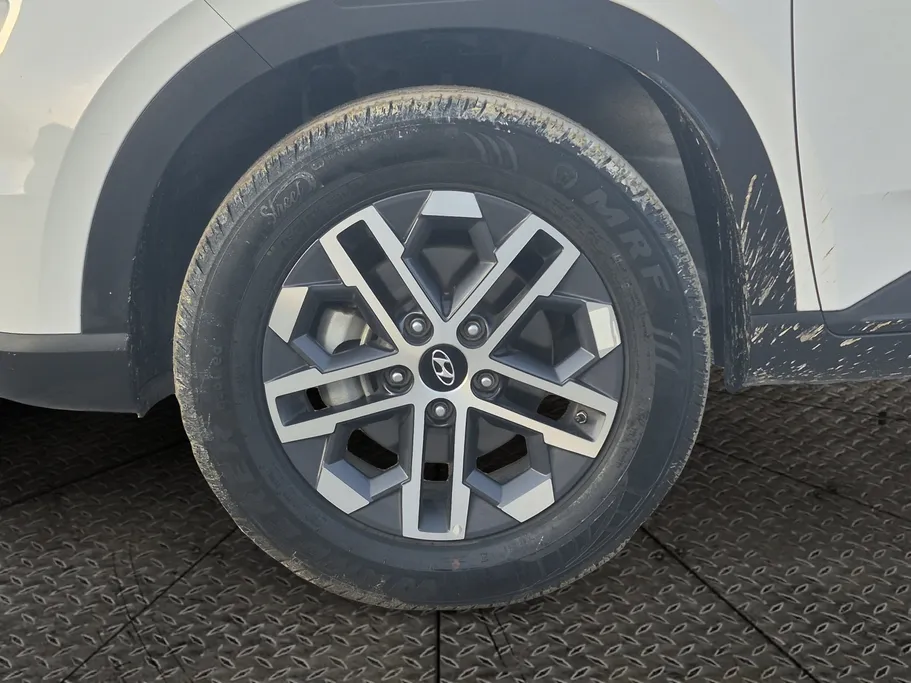 2025 Hyundai Venue Smart 