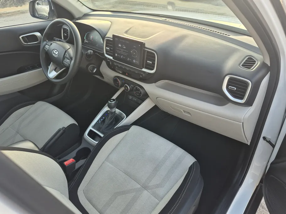 2025 Hyundai Venue Smart 