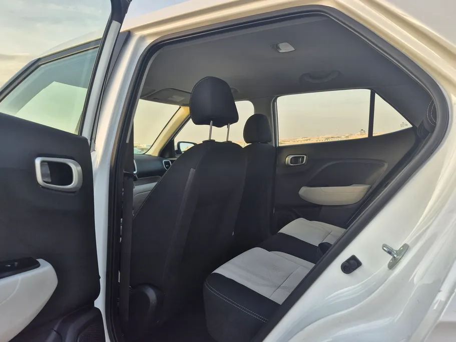 2025 Hyundai Venue Smart 