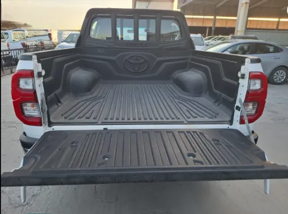 تويوتا هايلكس S GLX 2022 